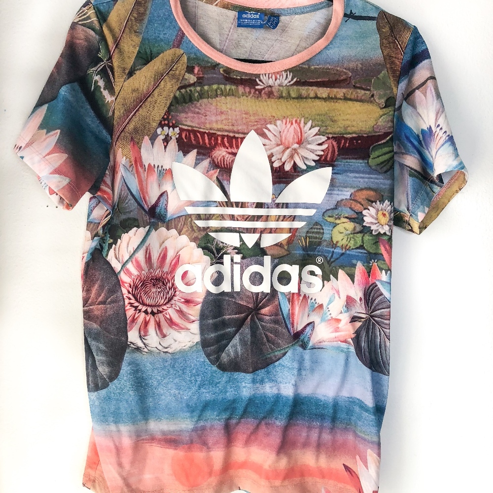 Adidas t-shirt